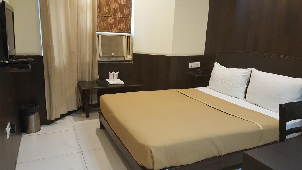 Hotel Abhay Palace Ghaziabad Eksteriør bilde